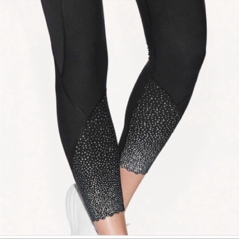 Lululemon size 4 olive green 7/8 tights “tight stuff”